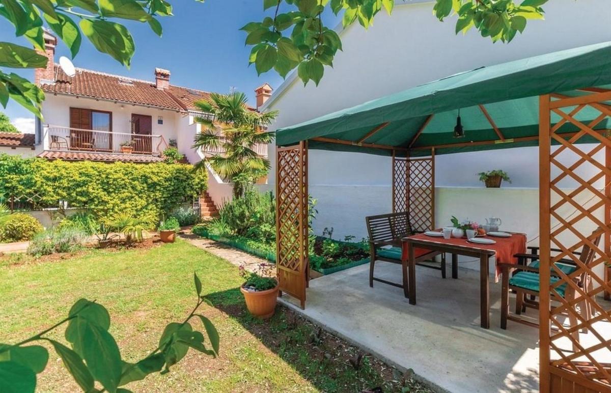 Apartman With A Parking Space - 20545 Rovinj